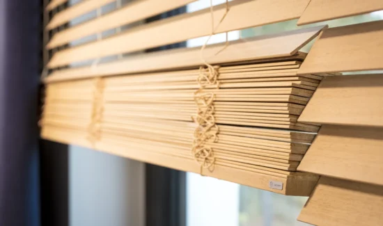 Holzjalousien im Detail